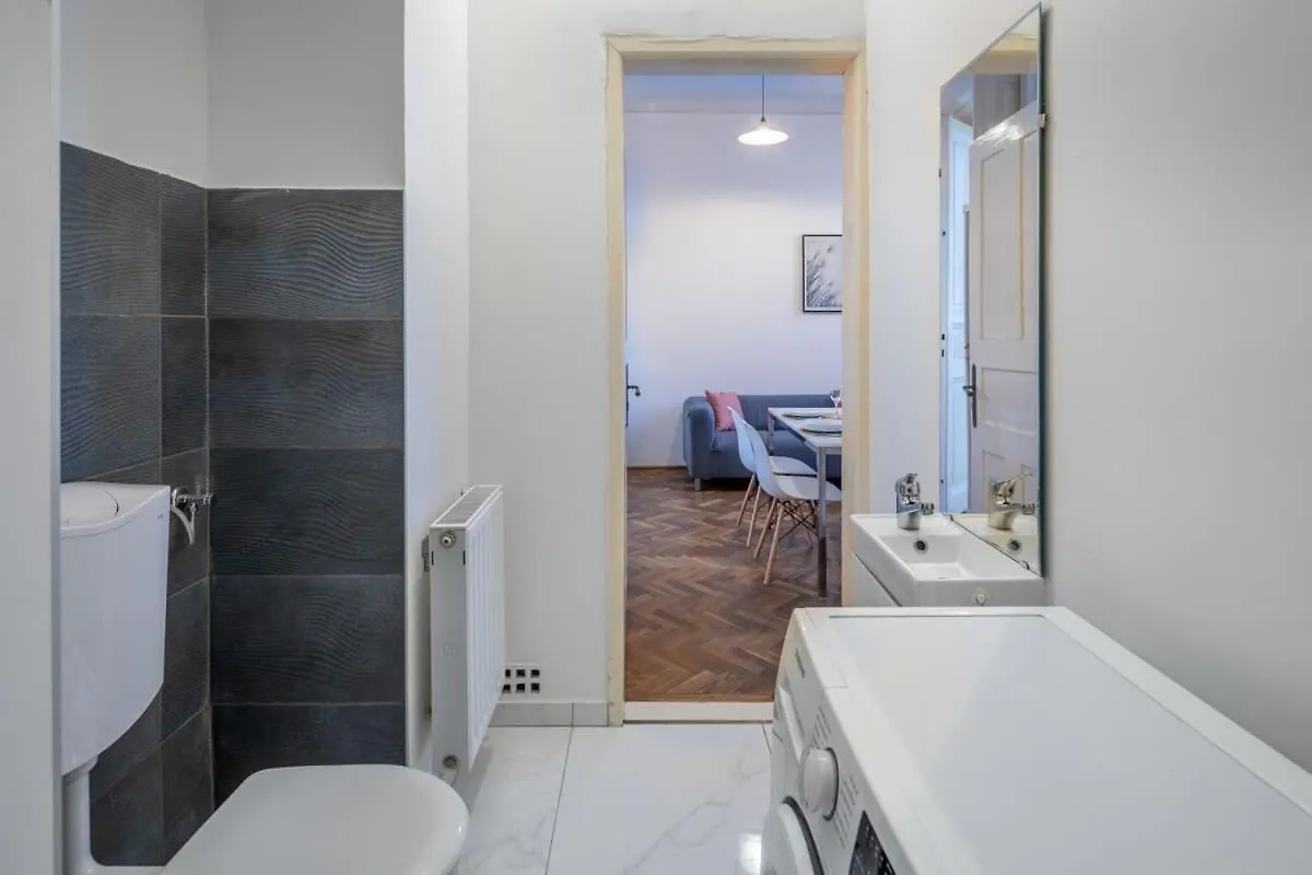 Spacious Central Home Budapest